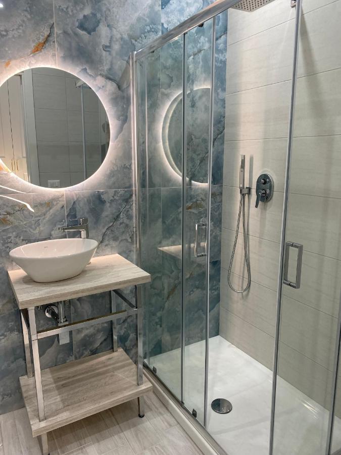 Sogni Di Chiaia Bed & Breakfast Napoli Bagian luar foto