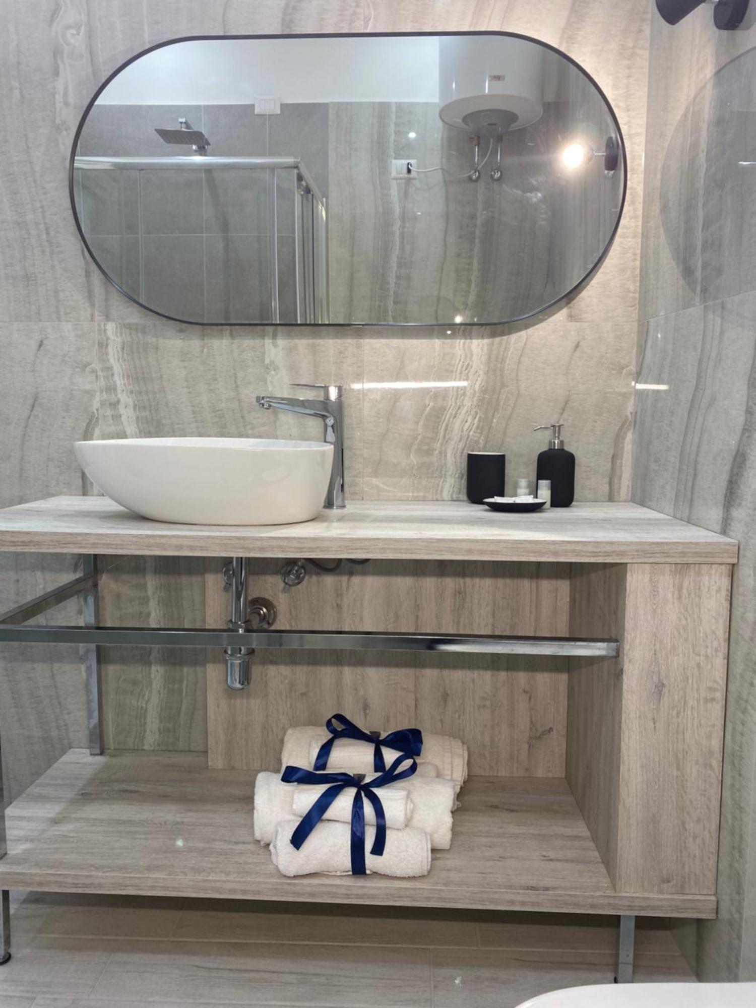 Sogni Di Chiaia Bed & Breakfast Napoli Bagian luar foto