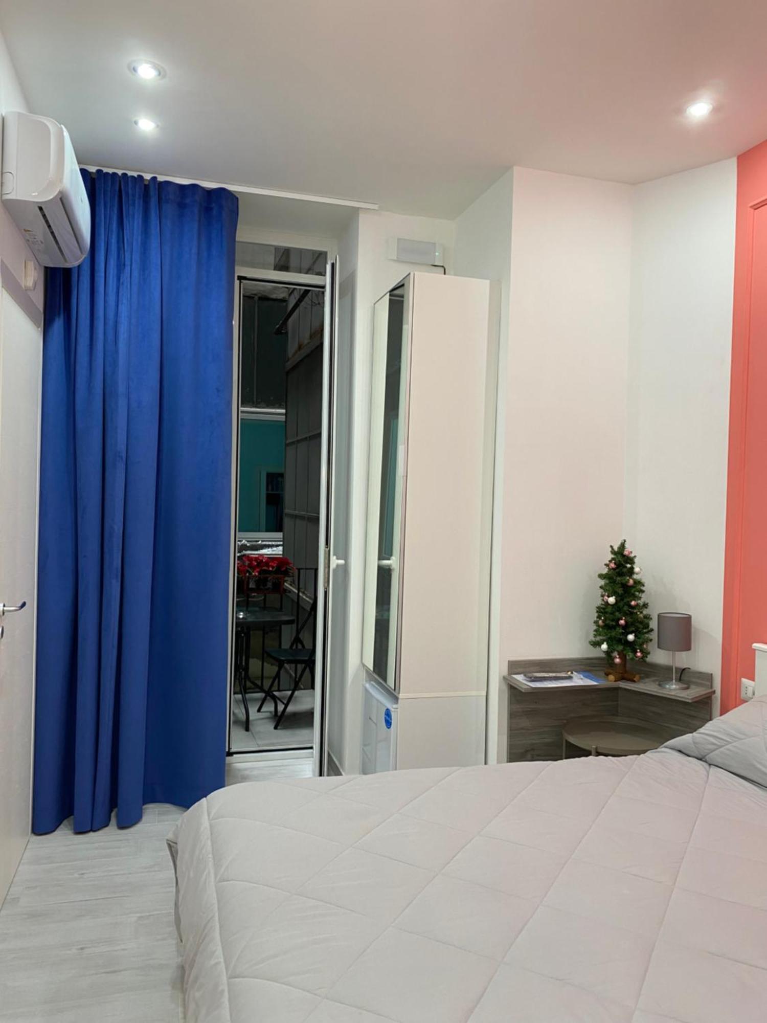 Sogni Di Chiaia Bed & Breakfast Napoli Bagian luar foto