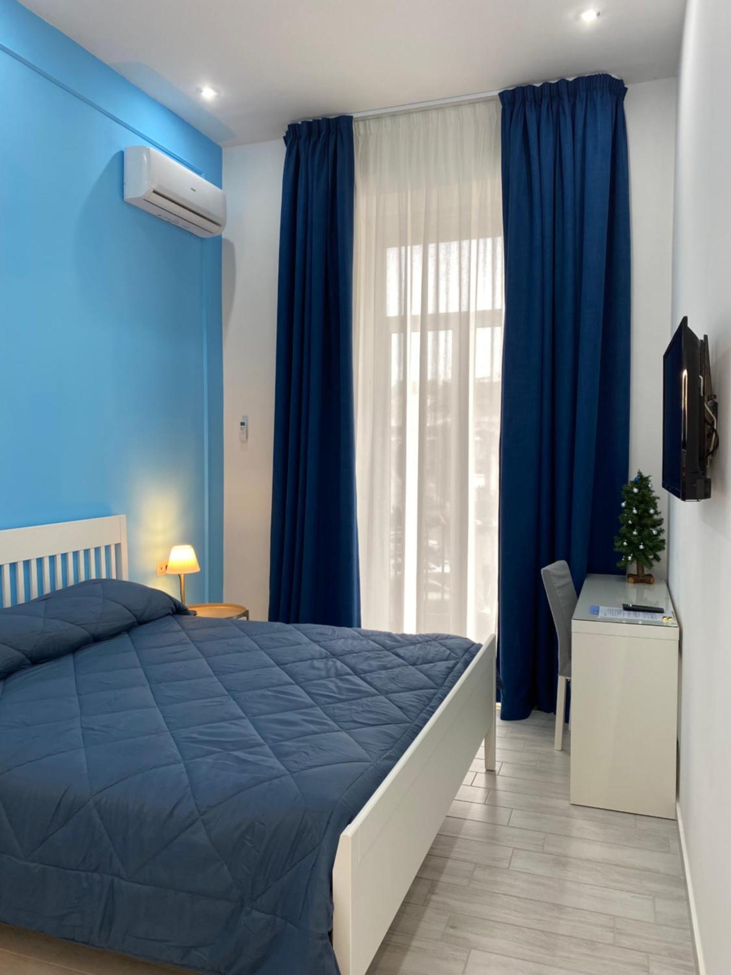 Sogni Di Chiaia Bed & Breakfast Napoli Bagian luar foto