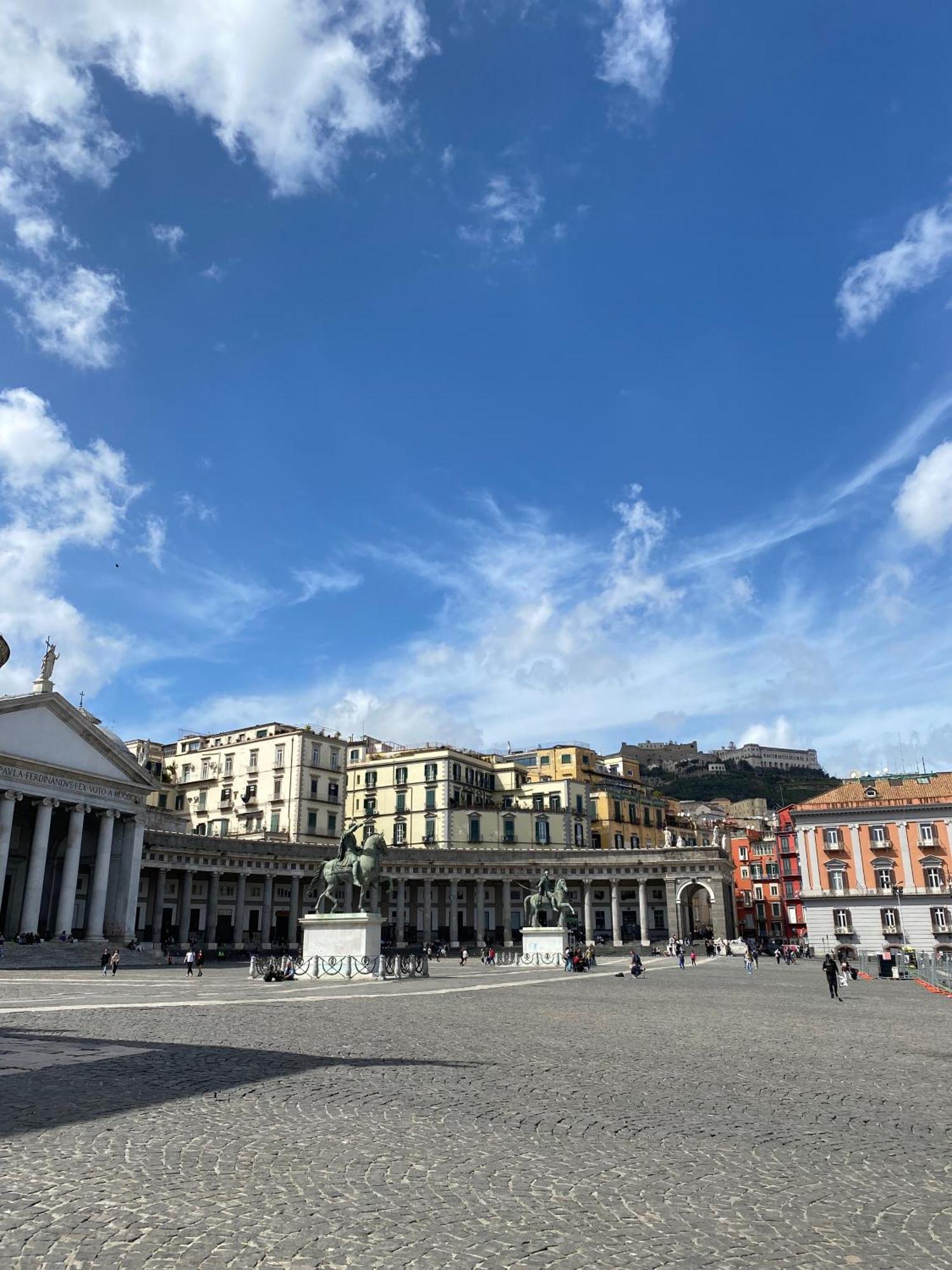 Sogni Di Chiaia Bed & Breakfast Napoli Bagian luar foto